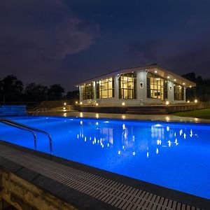 Hillrock Resort & Villas, Neral-Karjat